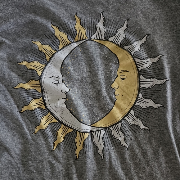 Moon Child Celestial Sun & Moon Cropped Long Sleeve – Gray – XS - Picture 3 of 6